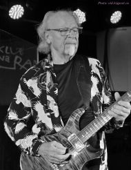 10 20221120 Martin Barre KnR NZ6_6611 1MB