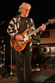 20 20221120 Martin Barre KnR D75_0604 1MB